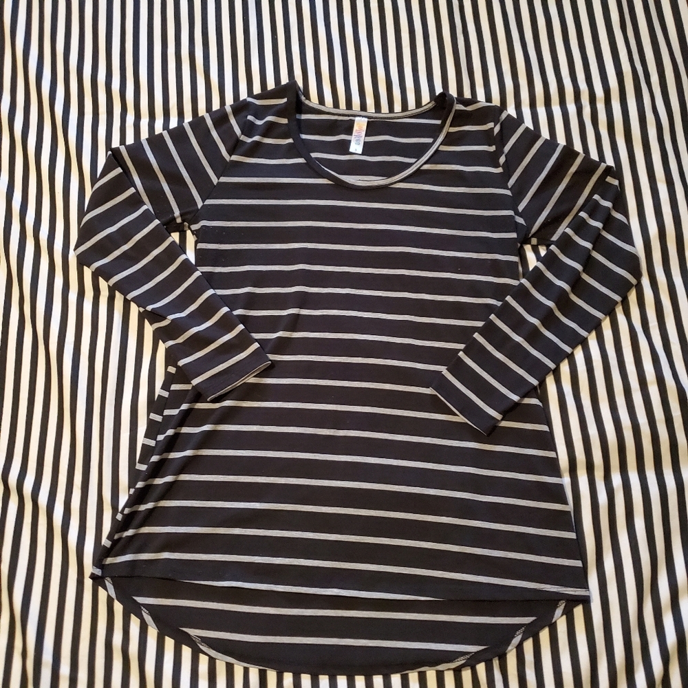 Small Black/Grey Striped LuLaRoe Lynnae